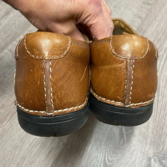 Clarks Unstructured Un.Loop Slip On Brown Leather Comfort Shoe 9.5N - Picture 15 of 16